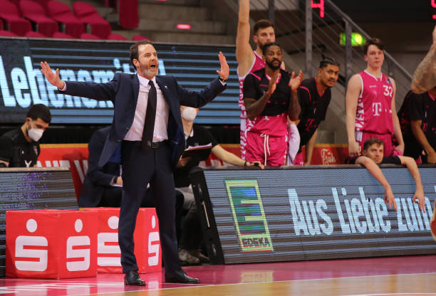 恰恰是决定 恰恰是决定