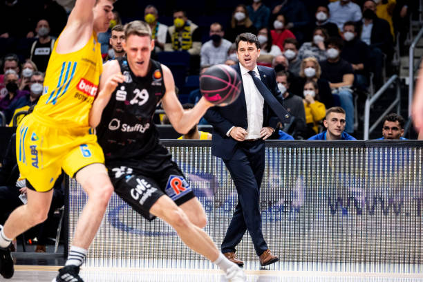 体育与商业 体育与商业