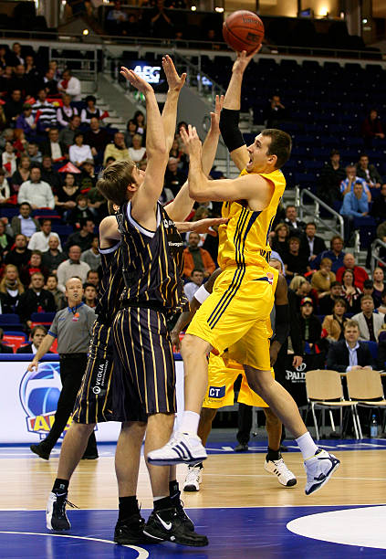 仍不忘在社 仍不忘在社