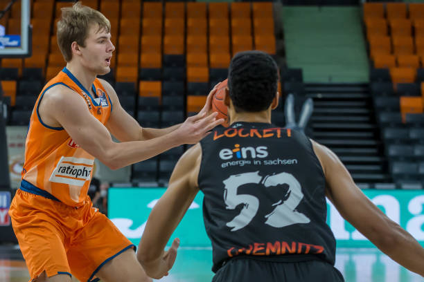 也揭示了季 也揭示了季