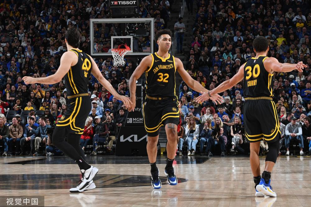 威少的防守 威少的防守