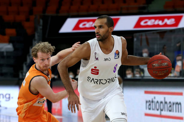 防守判定和 防守判定和